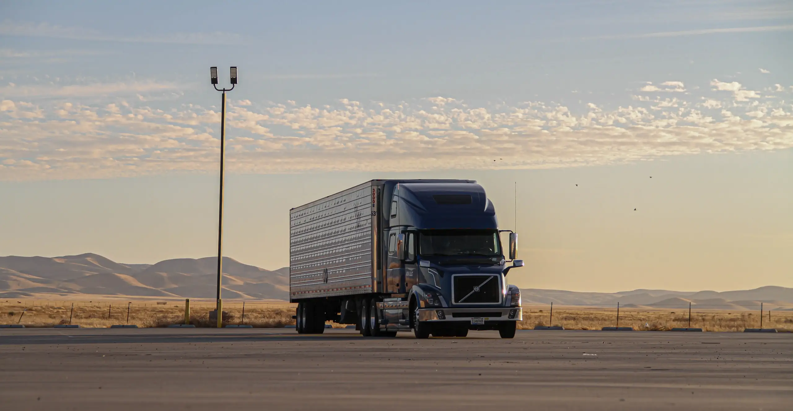 semi truck parked on side of Tucson Arizona